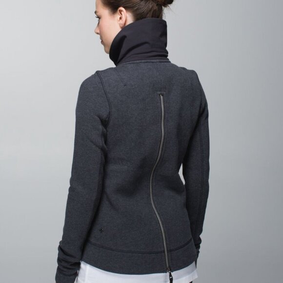 Lululemon En Route Gray Black Jacket Back Zipper Size 2 - Picture 3 of 9